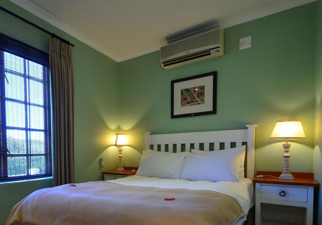 D'Aria Guest Cottages Durbanville Room photo